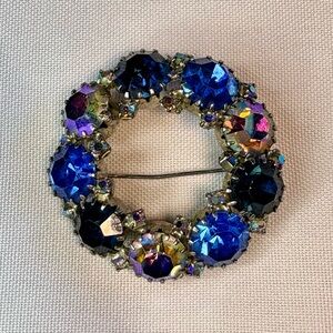 Weiss Vintage Shades of Blue Rhinestone AB Signed Silver Tone Circle Pin Brooch